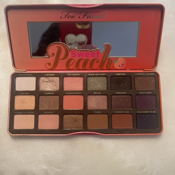 Sweet Peach Eye Shadow - Picture 2 of 3